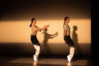 Fase, Four Movements to the Music of Steve Reich - dancers Yuika Hashimoto, Laura Maria Poletti