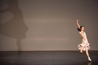 Fase, Four Movements to the Music of Steve Reich - dancer Yuika Hashimoto