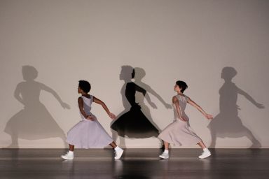 Fase, Four Movements to the Music of Steve Reich - dancers Laura Bachman, Soa Ratsifandrihana