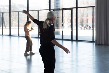 Dark Red – Neue Nationalgalerie